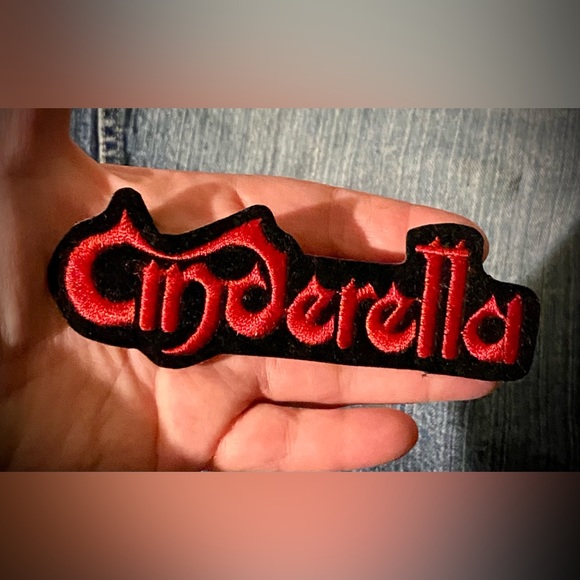 Vintage CINDERELLA Embroidered Band Patch 🎸 - Picture 4 of 4